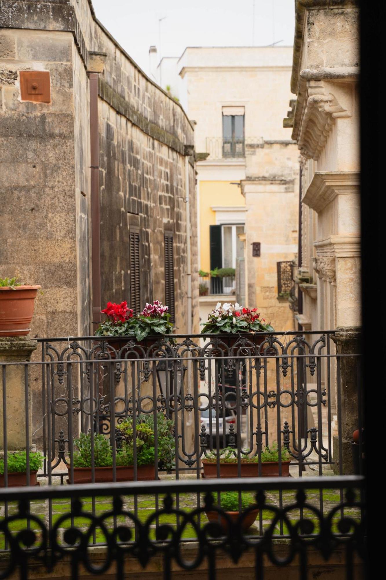 Victoria Apt - Historical Centre ليتشي المظهر الخارجي الصورة