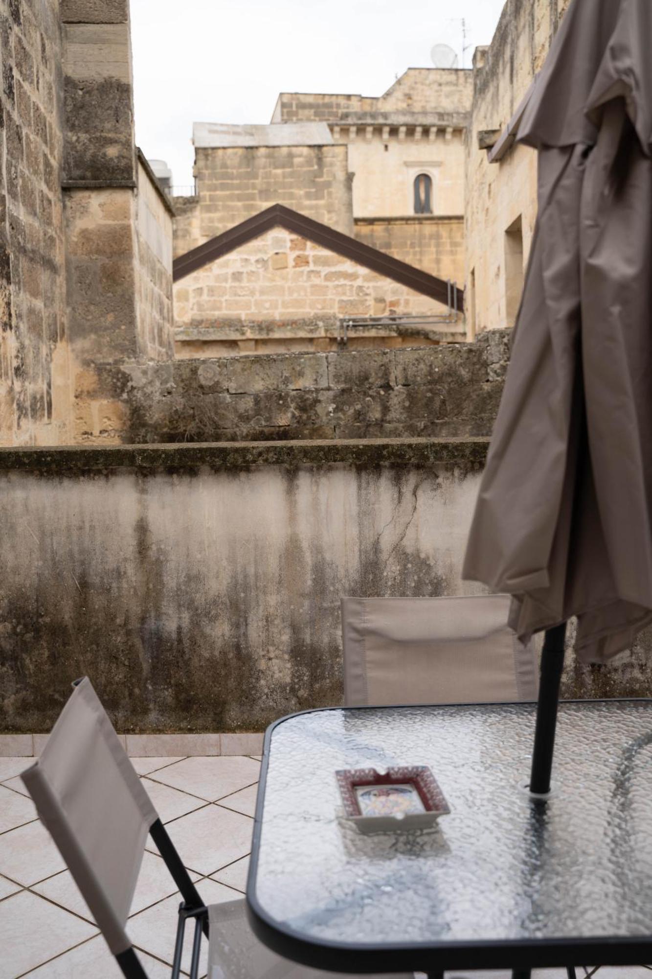 Victoria Apt - Historical Centre ليتشي المظهر الخارجي الصورة